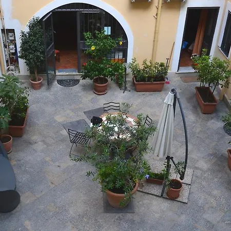 Giardino Dell'alloro - Locazioni Turistiche Bed & Breakfast