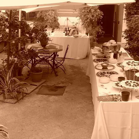 Giardino Dell’alloro - Locazioni Turistiche Bed & Breakfast Palermo