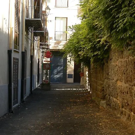 Bed & Breakfast Giardino Dell’alloro - Locazioni Turistiche 3*