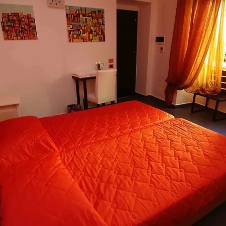 Giardino Dell’alloro - Locazioni Turistiche Bed & Breakfast 3*