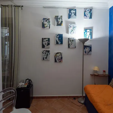 Giardino Dell’alloro - Locazioni Turistiche Bed & Breakfast 3*