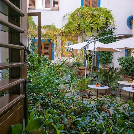 Giardino Dell'alloro - Locazioni Turistiche 3*